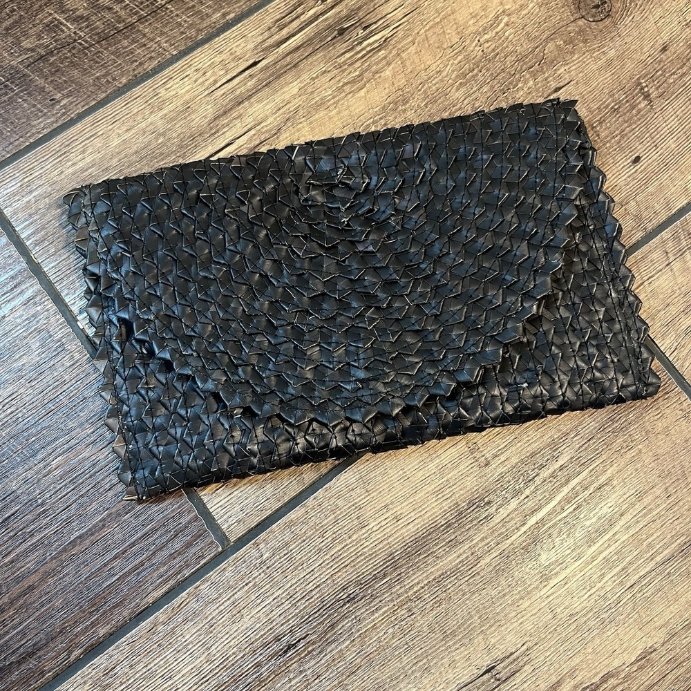 Woven Straw Envelope Clutch Bali Purse Black NWT Cottagecore Beachy Summer Bag